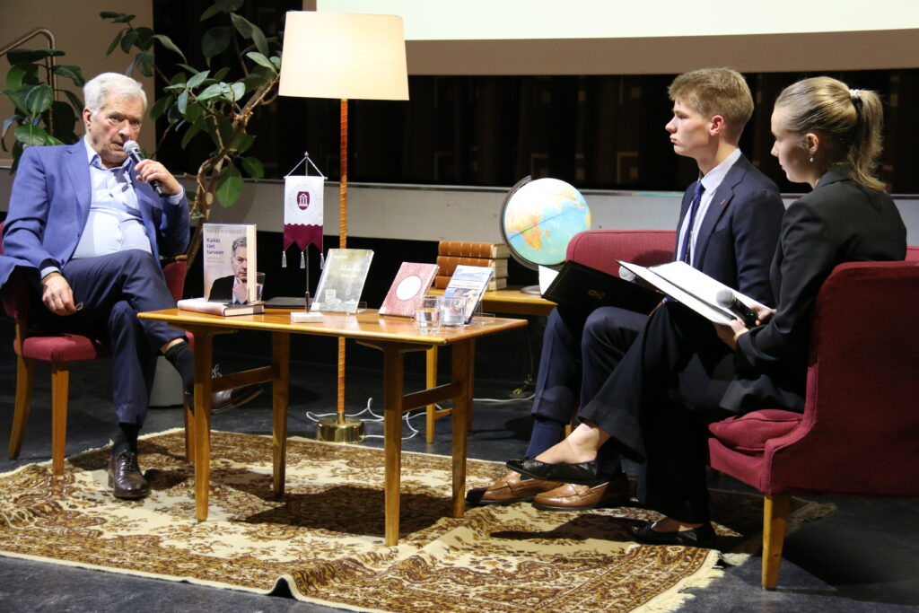 Presidentti Niinistön luento.