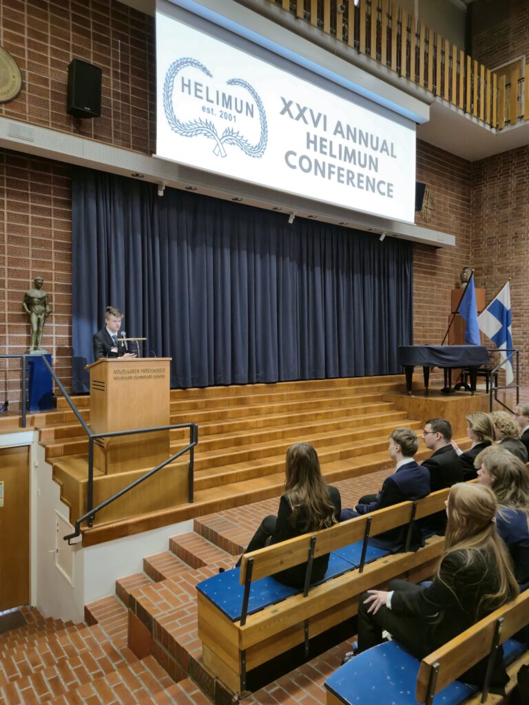 5th and 6th of May, HELIMUN ry hosted its 26th annual student-run conference in KSYK, providing students a unique platform for diplomacy and public speaking.
The session opened with an motivating keynote by President Tarja Halonen. Following two days of intense lobbying and debate the event concluded with final committee reports and closing speeches.